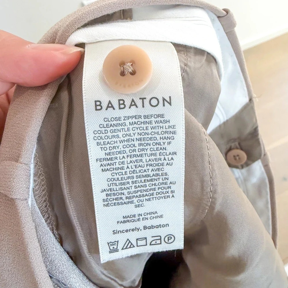 Aritzia Babaton Pleated Mini Shorts 3